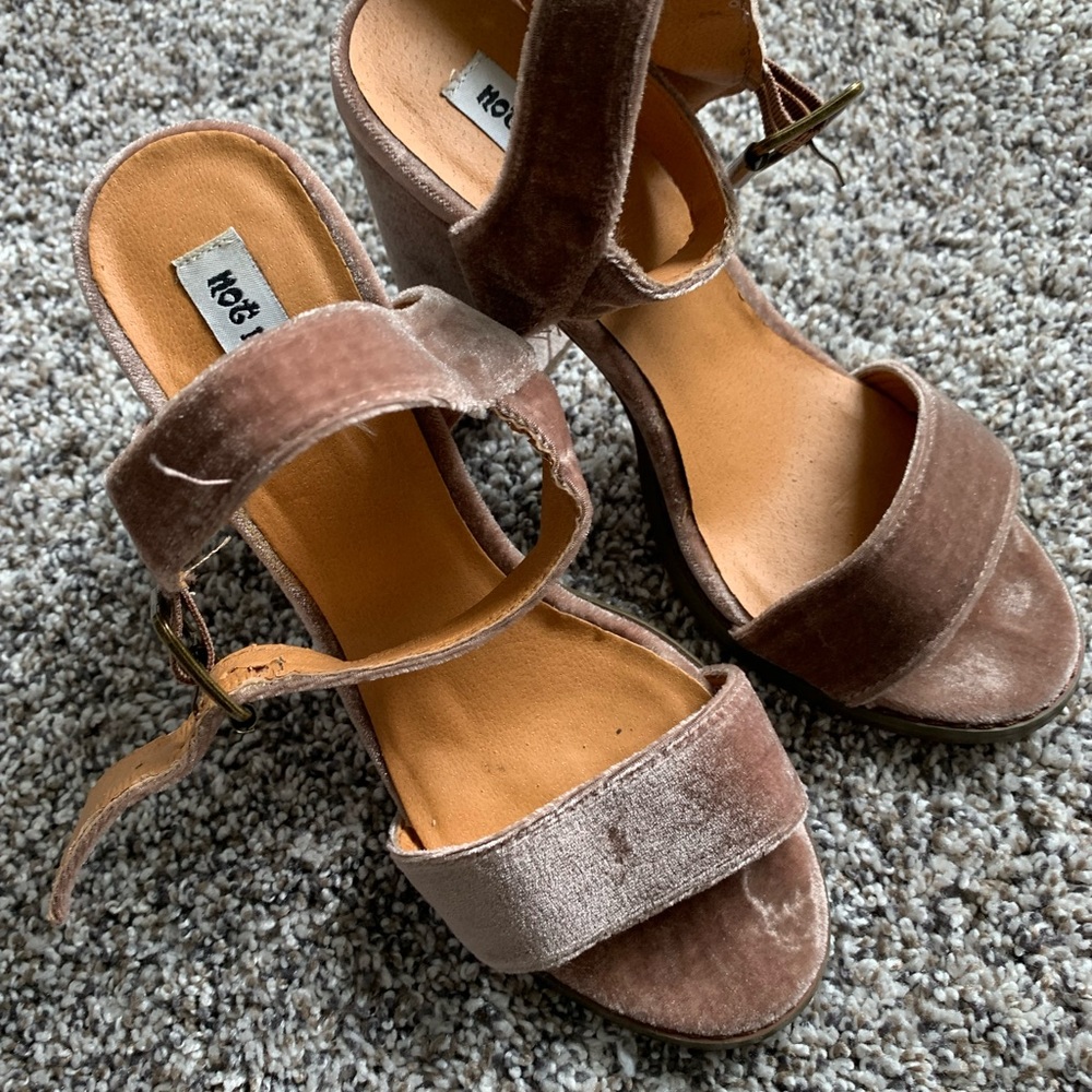 Blush velvet chunky heels